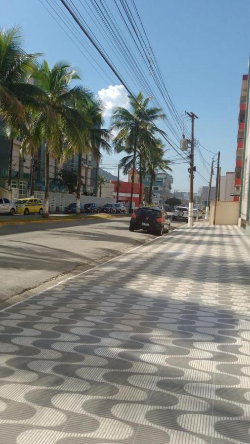 Kitnet Centro Beira Mar - Com Garagem Apartment